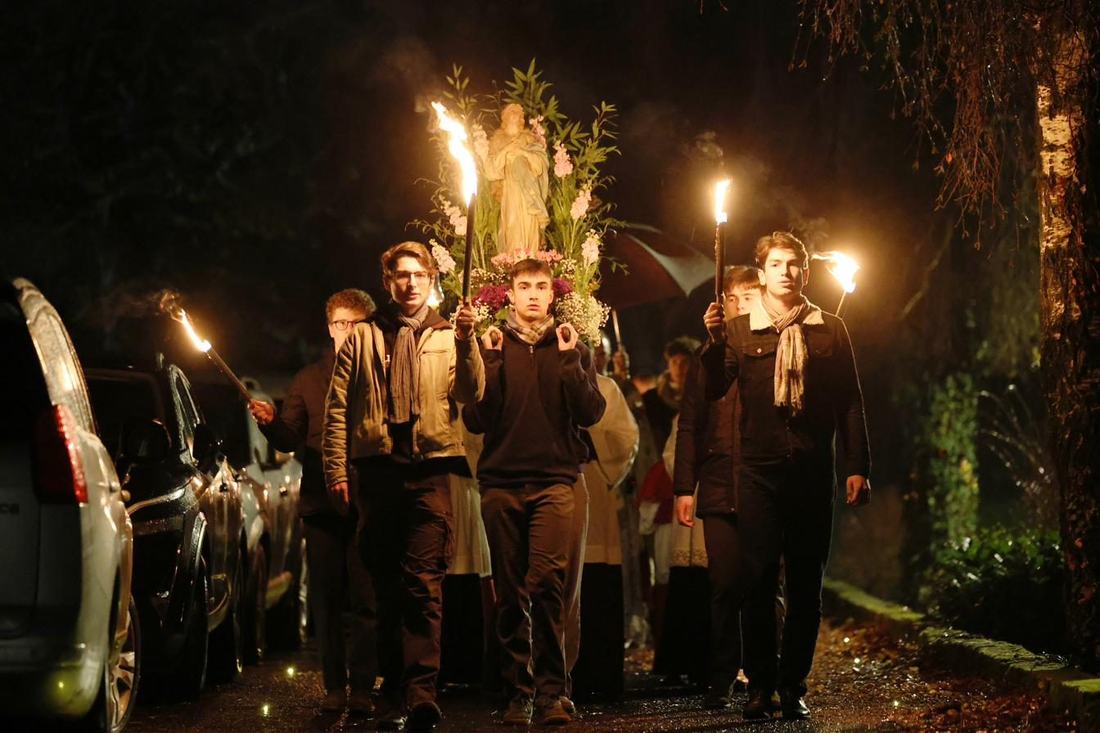 Procession aux flambeaux